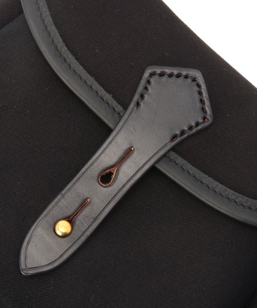 DRESSTERIOR（ドレステリア）の「◆BRADY RANTONショルダーバッグ（ショルダーバッグ・メンズ・ブラック/グリーン・00）」の7枚目の写真