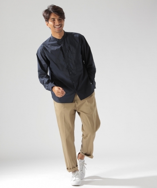 BAYFLOW（ベイフロー）の「コットンバンドカラー長袖シャツ（シャツ/ブラウス・メンズ・ホワイト/ベージュ/ネイビー・LARGE/SMALL/MEDIUM）」の6枚目の写真