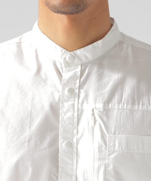 BAYFLOW（ベイフロー）の「コットンバンドカラー長袖シャツ（シャツ/ブラウス・メンズ・ホワイト/ベージュ/ネイビー・LARGE/SMALL/MEDIUM）」の10枚目の写真