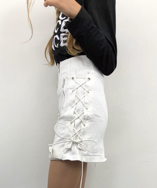 SPIGA（スピーガ）の「ｻｲﾄﾞﾚｰｽｱｯﾌﾟﾃﾞｻﾞｲﾝﾐﾆSK（スカート・レディース・ホワイト/ブラック・SMALL/MEDIUM）」の8枚目の写真