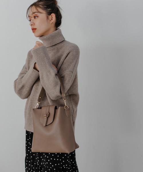 Edit Sheen（エディットシーン）の「ポーチ付きスクエア2wayバッグ（ショルダーバッグ・レディース・ブラック/モカ・FREE）」の13枚目の写真