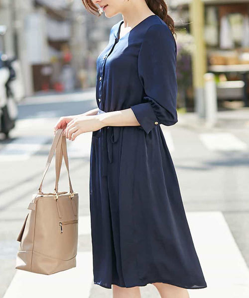 セール 洗える Vネックサテンワンピース ワンピース Ofuon オフオン のファッション通販 Zozotown