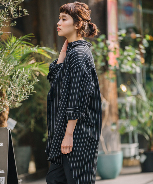 Munich（ミューニック）の「リネンレーヨンストライプビッグシルエットロングシャツ（シャツ/ブラウス・レディース・ホワイト/ブラック/ネイビー・FREE）」の8枚目の写真