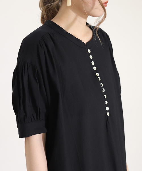 reca（レカ）の「シェルボタンビッグシルエットワンピース（ワンピース・レディース・ブラック/ベージュ/キャメル・M）」の18枚目の写真