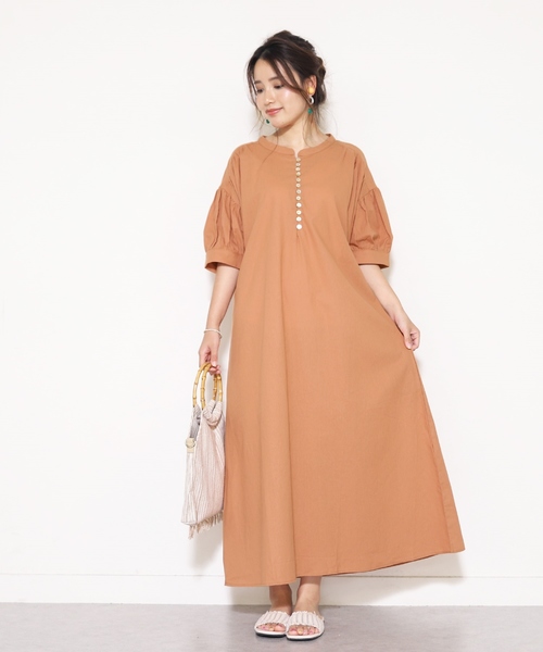 reca（レカ）の「シェルボタンビッグシルエットワンピース（ワンピース・レディース・ブラック/ベージュ/キャメル・M）」の11枚目の写真