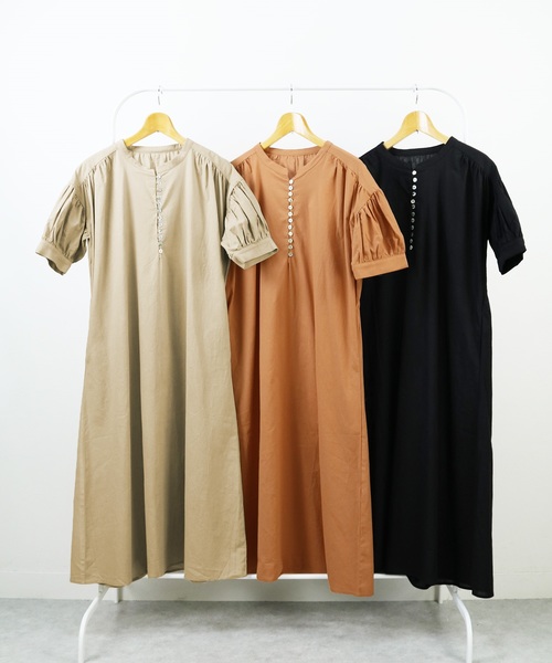 reca（レカ）の「シェルボタンビッグシルエットワンピース（ワンピース・レディース・ブラック/ベージュ/キャメル・M）」の7枚目の写真