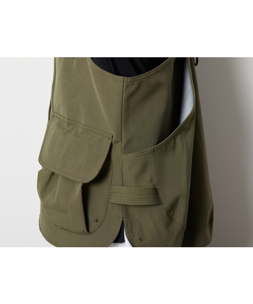 Snow Peak（スノーピーク）の「TAKIBI Vest（ベスト・メンズ・ブラック/オリーブ・MEDIUM/LARGE）」の18枚目の写真