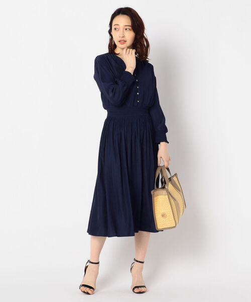 NOLLEY’S(ノーリーズ)の「割繊デシンシャーリングワンピース(ワンピース・レディース・ホワイト系その他4/ネイビー/キャメル・36/38)」の13枚目の写真