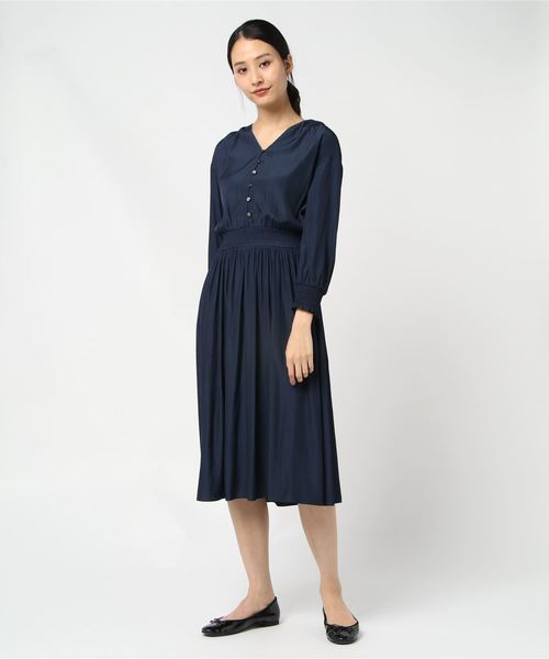 NOLLEY’S(ノーリーズ)の「割繊デシンシャーリングワンピース(ワンピース・レディース・ホワイト系その他4/ネイビー/キャメル・36/38)」の7枚目の写真
