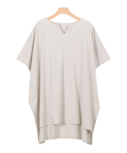 Pierrot(ピエロ)の「キーネックオーバーTシャツ(Tシャツ/カットソー・レディース・ブラック/ベージュ系その他/ベージュ系その他2/チャコール/オフホワイト/ベージュ・LARGE/MEDIUM)」の1枚目の写真