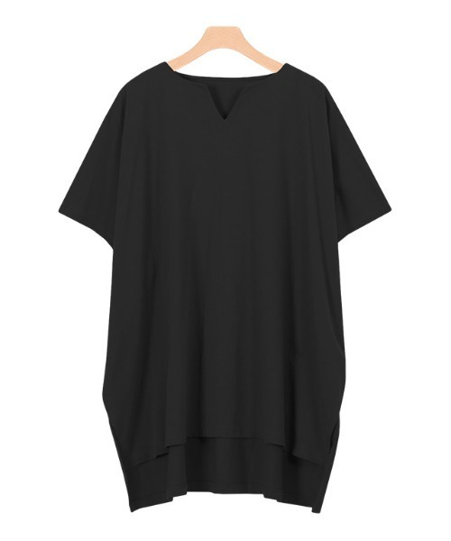Pierrot(ピエロ)の「キーネックオーバーTシャツ(Tシャツ/カットソー・レディース・ブラック/ベージュ系その他/ベージュ系その他2/チャコール/オフホワイト/ベージュ・LARGE/MEDIUM)」の3枚目の写真