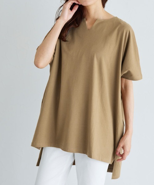Pierrot(ピエロ)の「キーネックオーバーTシャツ(Tシャツ/カットソー・レディース・ブラック/ベージュ系その他/ベージュ系その他2/チャコール/オフホワイト/ベージュ・LARGE/MEDIUM)」の14枚目の写真