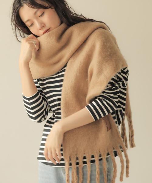 Bab(バブ)の「【WEB限定】カラーボリュームストール(ストール/ショール・レディース・ピンク/ターコイズブルー/ベージュ/オレンジ/グレー/ブラック/ホワイト系その他・FREE)」の4枚目の写真