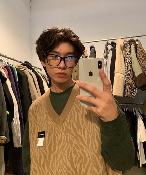 MASONPRINCE ニット・セーター フリーサイズ クリーム色 MASONPRINCE（メイソンプリンス）の「オーバサイズゼブラ柄V