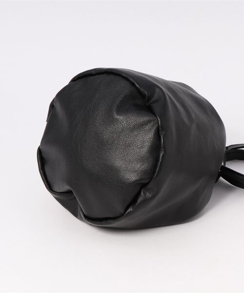 DEVICE（デバイス）の「【WEARISTA じーたー×DEVICE コラボ】Rename ソフトフェイクレザー 巾着 トート ショルダーバッグ（ショルダーバッグ・メンズ・ブラック/ベージュ/グリーン/シルバー/ゴールド・FREE）」の12枚目の写真