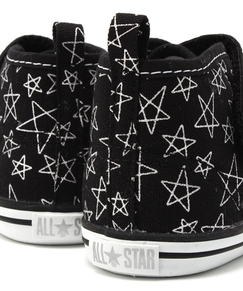 CONVERSE(コンバース)の「BABY ALL STAR SHINYSTARS V-1/ベビー オールスター シャイニースターズ V-1(スニーカー・キッズ・ホワイト×ピンク/ブラック×シルバー・13.5㎝/15cm/14.5㎝/14cm/12.5cm/12cm/13cm)」の9枚目の写真