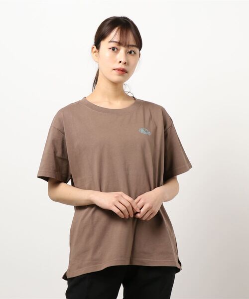 FRUIT OF THE LOOM(フルーツオブザルーム)の「ルーズシャツ / Tシャツ / 半袖 / バック / ロゴ / プリント / ワンポイント / カジュアル / セットアップ(Tシャツ/カットソー・レディース・ブラウン/グレー/オレンジ/グリーン・M/L)」の2枚目の写真
