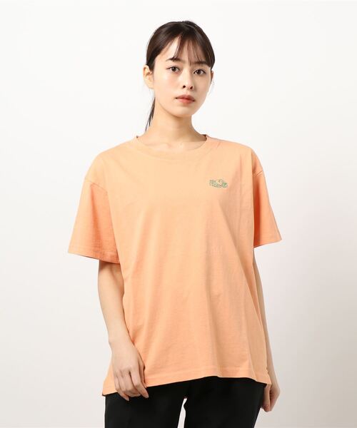FRUIT OF THE LOOM(フルーツオブザルーム)の「ルーズシャツ / Tシャツ / 半袖 / バック / ロゴ / プリント / ワンポイント / カジュアル / セットアップ(Tシャツ/カットソー・レディース・ブラウン/グレー/オレンジ/グリーン・M/L)」の15枚目の写真