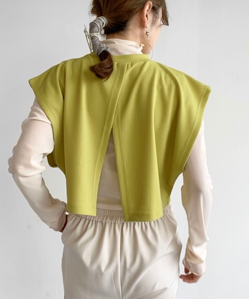 Birthday room（バースデイルーム）の「バックスリット2WAYデザインショート丈カットベスト（ベスト・レディース・ブラック/ベージュ/ライム/アイボリー・FREE）」の10枚目の写真