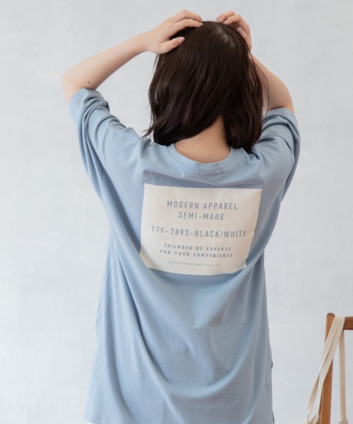 Mysa&Liina(ミーサリーナ)の「BACKプリントオーバーサイズコットンTシャツ(Tシャツ/カットソー・レディース・オフホワイト/サックスブルー/ピンクベージュ・M)」の1枚目の写真