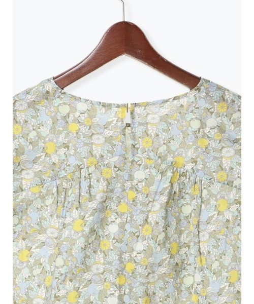 Te chichi(テチチ)の「リバティ柄アソートタックスリーブブラウス(シャツ/ブラウス・レディース・カーキ/イエロー・フリ-)」の20枚目の写真