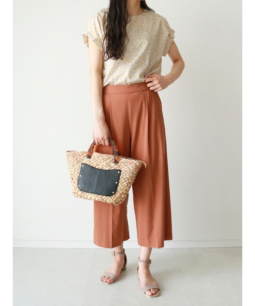 Te chichi(テチチ)の「リバティ柄アソートタックスリーブブラウス(シャツ/ブラウス・レディース・カーキ/イエロー・フリ-)」の8枚目の写真