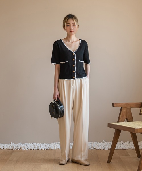 UNE MANSION（ユヌマンション）の「ベーシック デイリー フラットシューズ（パンプス・レディース・ベージュ/イエロー/ブラック・23.0cm/24.0cm/25.0cm）」の5枚目の写真