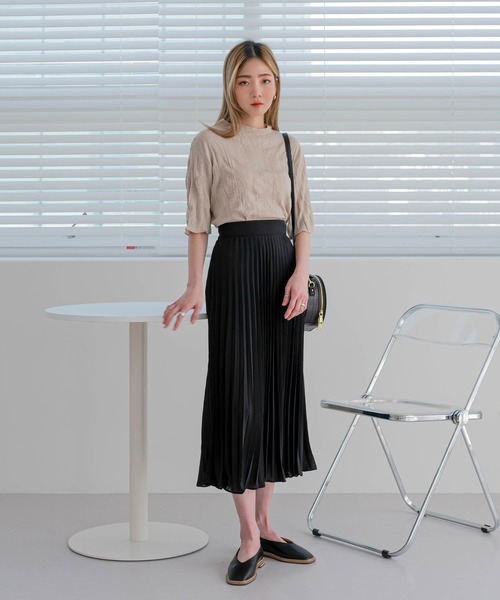 UNE MANSION（ユヌマンション）の「ベーシック デイリー フラットシューズ（パンプス・レディース・ベージュ/イエロー/ブラック・23.0cm/24.0cm/25.0cm）」の10枚目の写真