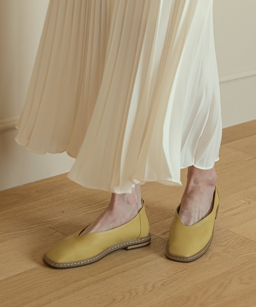 UNE MANSION（ユヌマンション）の「ベーシック デイリー フラットシューズ（パンプス・レディース・ベージュ/イエロー/ブラック・23.0cm/24.0cm/25.0cm）」の12枚目の写真