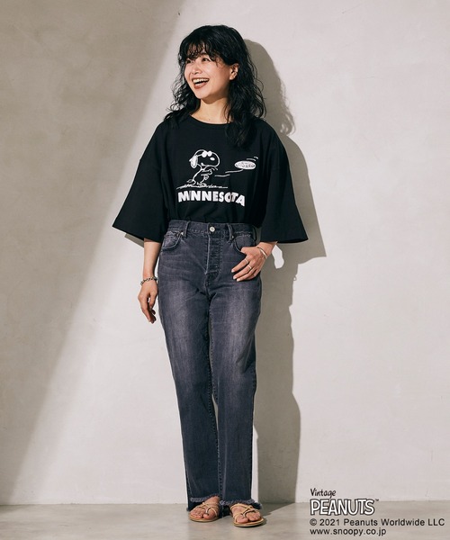 JOURNAL STANDARD relume（ジャーナルスタンダード　レリューム）の「【PEANUTS×SPORTS WEAR by relume】スヌーピーTシャツ（Tシャツ/カットソー・メンズ・ホワイト/ブラック/スミクロ/ベージュ・MEDIUM/LARGE/X-LARGE）」の14枚目の写真