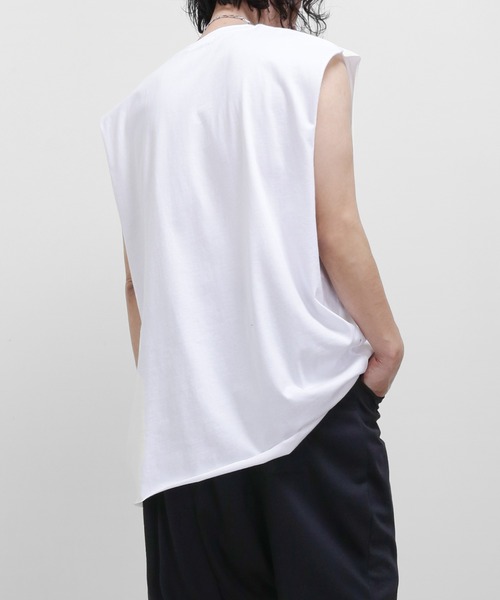 minsobi（ミンソビ）の「ロングタンクトップ ルーズシルエット（Tシャツ/カットソー・メンズ・ホワイト/ブラック・FREE）」の6枚目の写真
