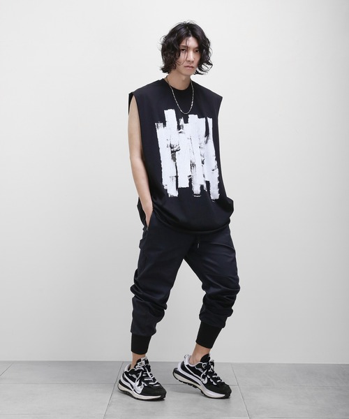 minsobi（ミンソビ）の「ロングタンクトップ ルーズシルエット（Tシャツ/カットソー・メンズ・ホワイト/ブラック・FREE）」の12枚目の写真