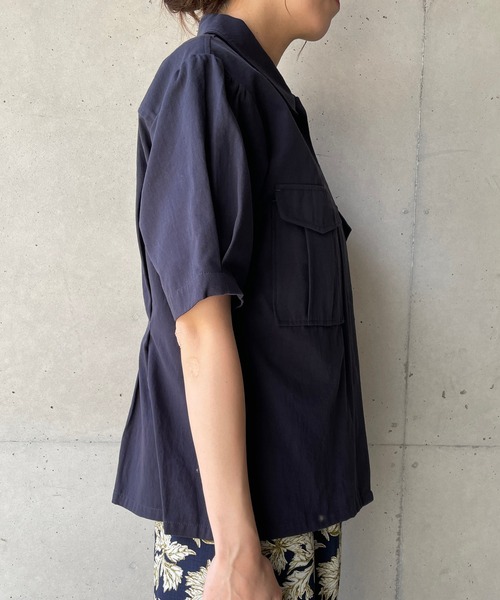 CAPRICIEUX LE'MAGE（カプリシューレマージュ）の「バックタックパフシャツ（シャツ/ブラウス・レディース・ネイビー/カーキ・FREE）」の20枚目の写真