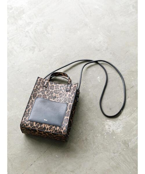 koe(コエ)の「フロントポケットショルダーバッグ*(ショルダーバッグ・レディース・アイボリー/レオパード/グレイッシュベージュ・FREE)」の7枚目の写真