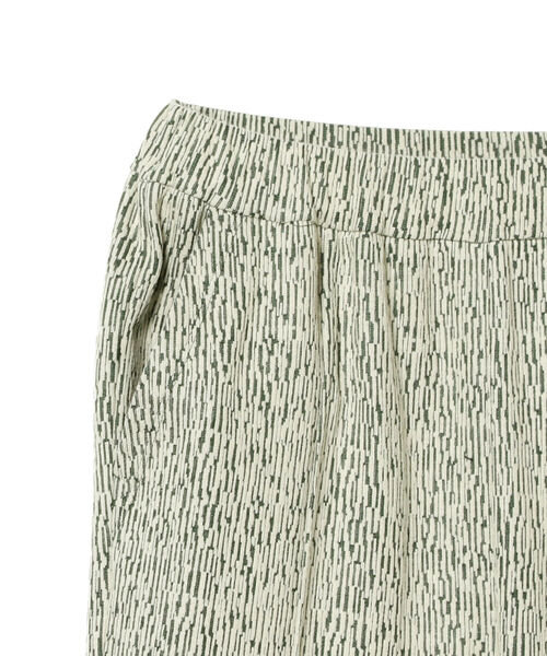 Ray BEAMS（レイビームス）の「Ray BEAMS / カット ジャカード スリット パンツ（その他パンツ・レディース・カーキ/グリーン・1/0）」の12枚目の写真