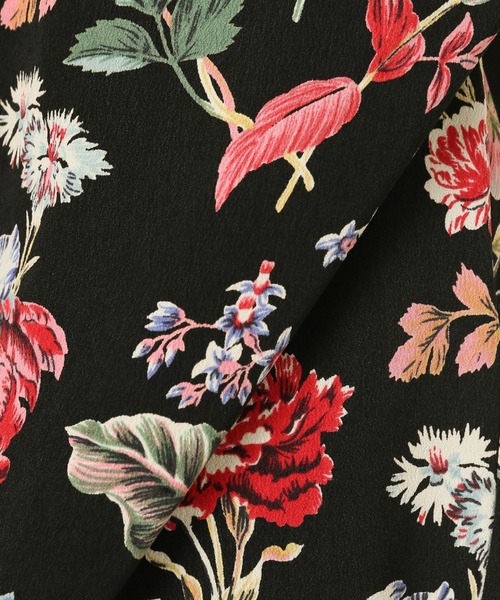 JOURNAL STANDARD relume（ジャーナルスタンダード　レリューム）の「ブラックフローラルイージーパンツ◆（その他パンツ・レディース・パープル/レッド・FREE）」の22枚目の写真