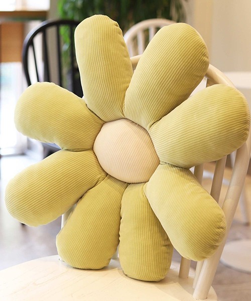 yururira（ユルリラ）の「お花クッション（クッション/クッションカバー・レディース・A/B/C/D/E/F・FREE）」の4枚目の写真