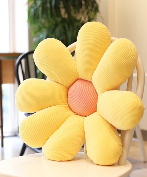 yururira（ユルリラ）の「お花クッション（クッション/クッションカバー・レディース・A/B/C/D/E/F・FREE）」の6枚目の写真