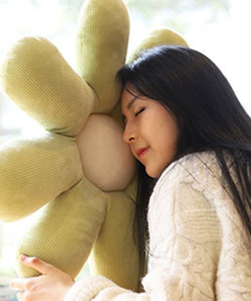 yururira（ユルリラ）の「お花クッション（クッション/クッションカバー・レディース・A/B/C/D/E/F・FREE）」の19枚目の写真