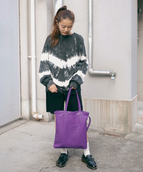 X-girl（エックスガール）の「FAUX LEATHER 2WAY BIG TOTE（トートバッグ・レディース・ブラック/ベージュ/パープル・ONE SIZE）」の15枚目の写真