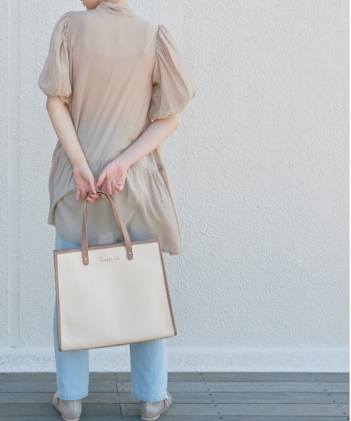 OLIVE des OLIVE（オリーブデオリーブ）の「トリミングトートバッグ（トートバッグ・レディース・オフホワイト/ブラック/ベージュ/ダークブラウン・FREE）」の16枚目の写真