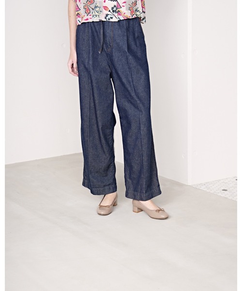 Emma Francis（エマフランシス）の「ラウンドトゥ 3cmヒール バレエシューズ エナメルシリーズ（バレエシューズ・レディース・チャコールグレー/ブラック/ブラウン/レッド/ベージュ/ネイビー/ホワイト/グレイッシュベージュ・22.5cm/23.5cm/24.5cm/23.0cm/24.0cm/25.0cm/22.0cm）」の19枚目の写真