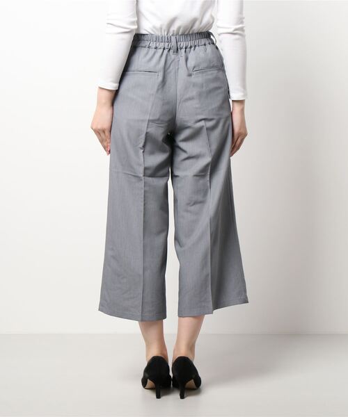 m.f.editorial(エムエフエディトリアル)の「エムエフエディトリアルレディース/m.f.editorial:Women ストレッチ ボタン付 ワイドパンツ(その他パンツ・レディース・ライトグレー/ベージュ/ブラック・S/LARGE/MEDIUM)」の4枚目の写真