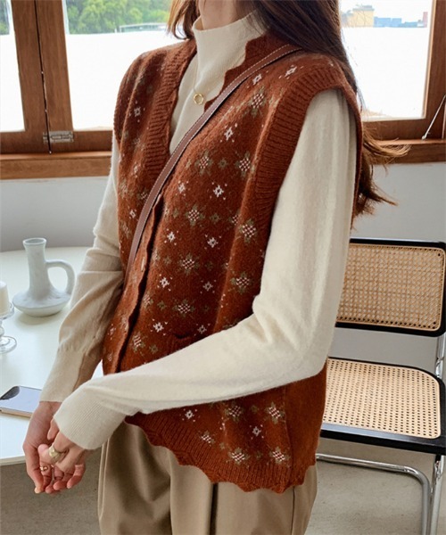 MAISON DE THERESE（メゾン ド テレーズ）の「ボタン開きニットベスト（ベスト・レディース・A/B/C・FREE）」の4枚目の写真