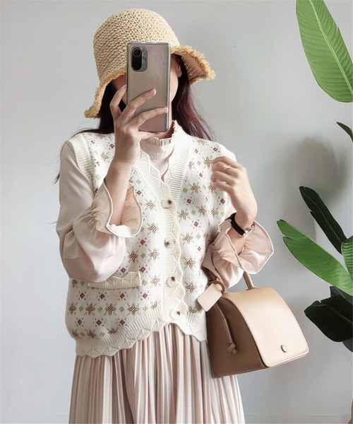 MAISON DE THERESE（メゾン ド テレーズ）の「ボタン開きニットベスト（ベスト・レディース・A/B/C・FREE）」の16枚目の写真