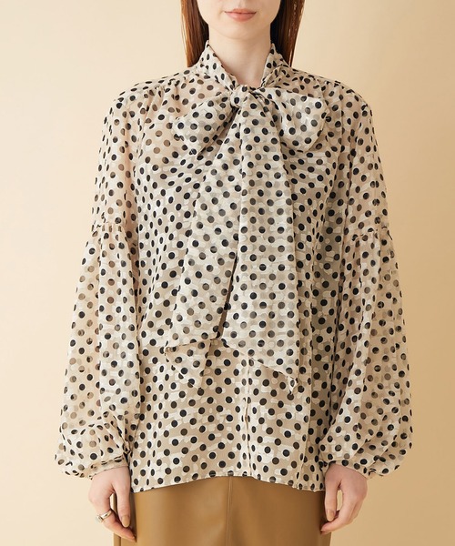 MADEMOISELLE ROPE'（マドモアゼル ロペ）の「ドットギャザーボウタイブラウス（シャツ/ブラウス・レディース・ホワイト系その他2/カーキ・38）」の12枚目の写真
