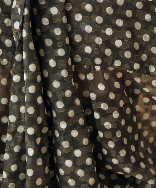 MADEMOISELLE ROPE'（マドモアゼル ロペ）の「ドットギャザーボウタイブラウス（シャツ/ブラウス・レディース・ホワイト系その他2/カーキ・38）」の11枚目の写真