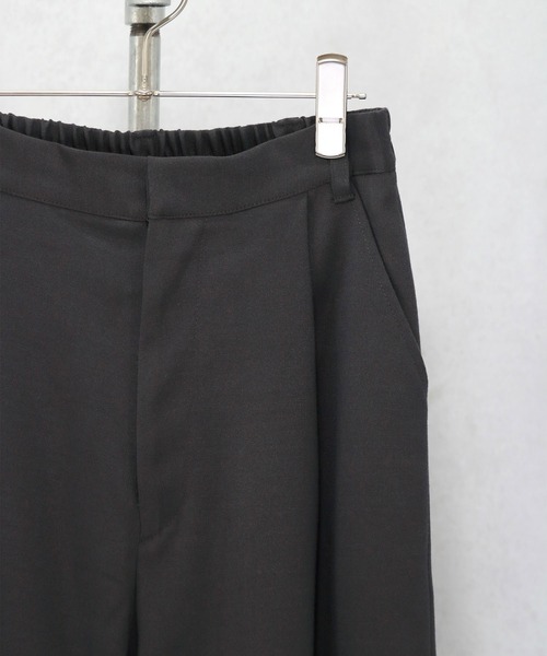 INTERPLAY（インタープレイ）の「【INTERPLAY】 1タックワイドパンツ（スラックス・メンズ・ブラウン/ライトグリーン/ダークグレー・FREE）」の17枚目の写真