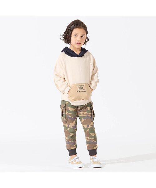 BREEZE（ブリーズ）の「カラーリンクフーディー（パーカー・キッズ・レインボー/オフホワイト/ブラック/ワインレッド・100/150/110/140/130/120/90）」の9枚目の写真