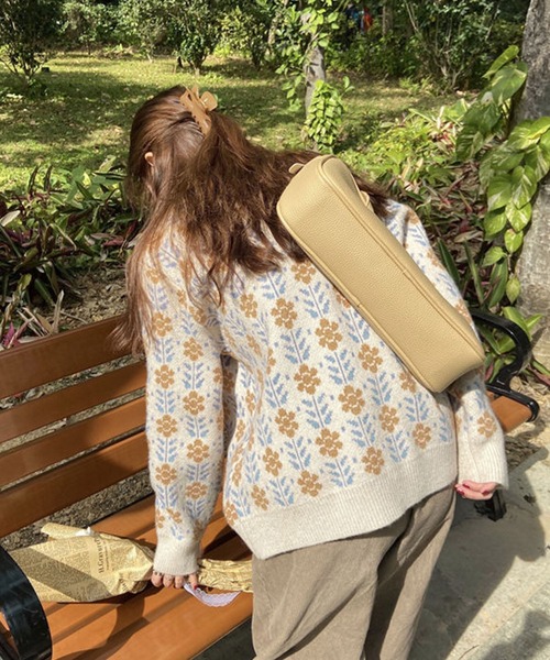 新品 レモン 花柄 長袖ニットカーディガン 新品 レモン 花柄 長袖